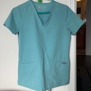 Figs scrubs. Xs top S bottoms